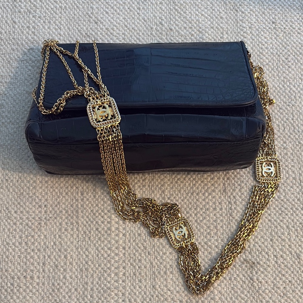 Chanel vintage alligator Bag with Gold Chain